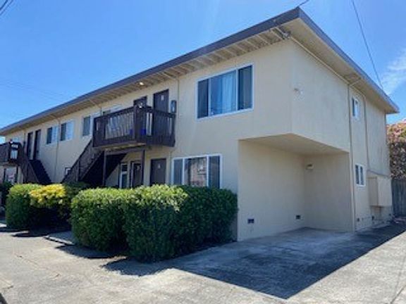 3rd image of 840 8th St #4