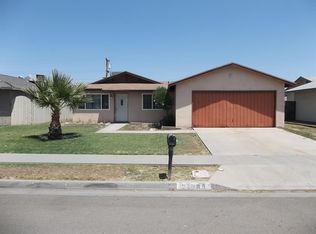 21383 S Wyatt Ave, Riverdale, CA 93656