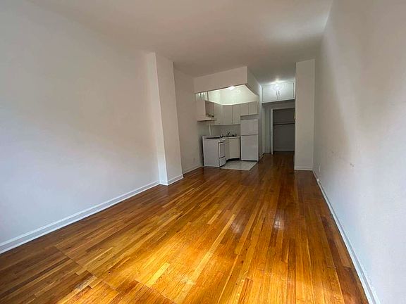 2nd image of 317 W 22nd St APT 3B