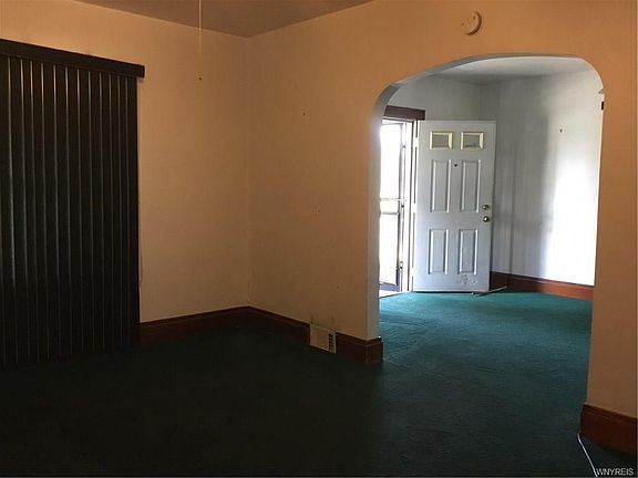 5th image of 408 Dewey Ave