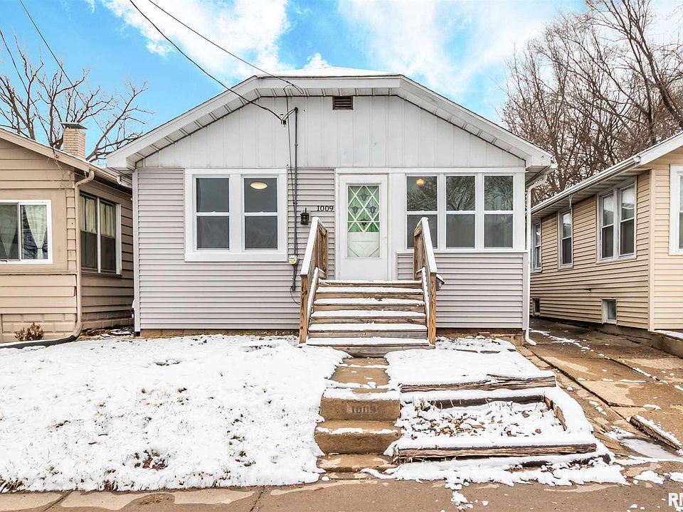 1st image of 1009 E Lake Ave