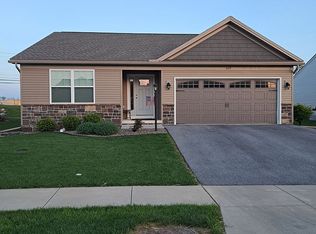 519 Cambridge Ln, Shippensburg, PA 17257