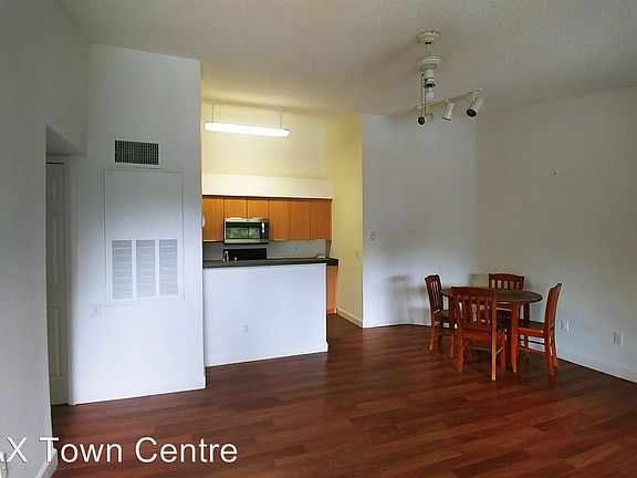 4th image of 2210 Yankee Pl APT 328
