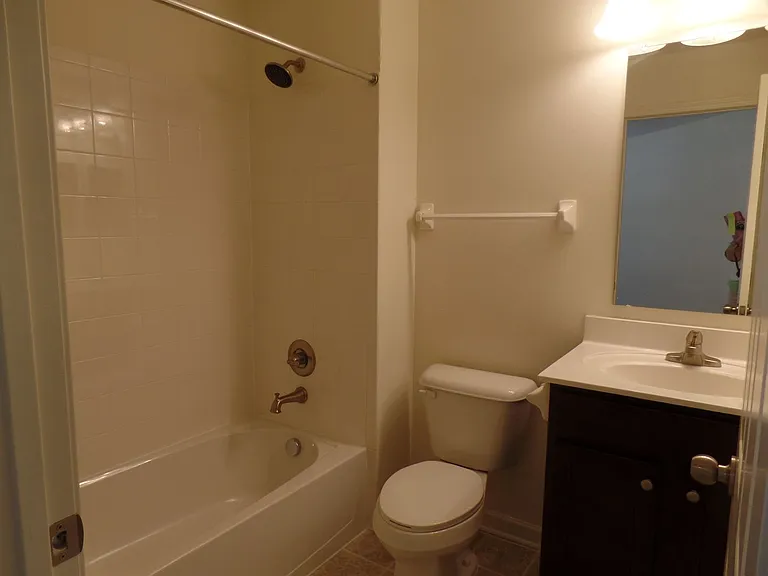 5353 Nottinghamshire Ln — Photo 18