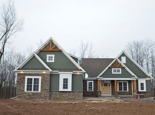 34 Willnick Cir, Greece, NY 14626