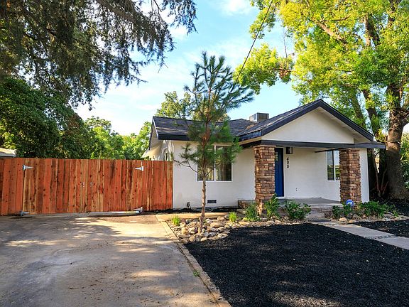 4th image of 408 Palm Ave