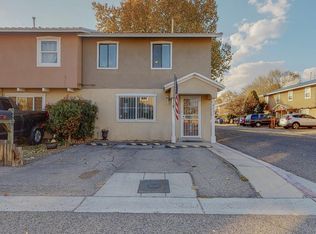 6037 Calle Nueve NW, Albuquerque, NM 87107