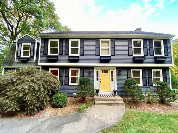 772 Woonsocket Hill Rd, North Smithfield, RI 02896