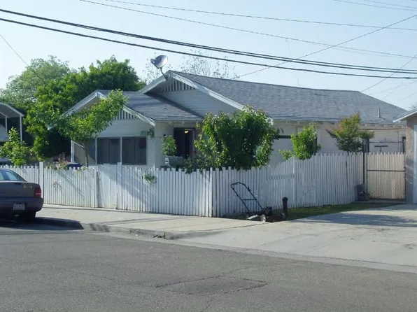 1910 Gaither St, Selma, CA 93662