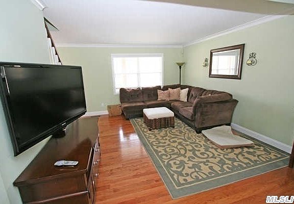 4th image of 4 Deborah Dr