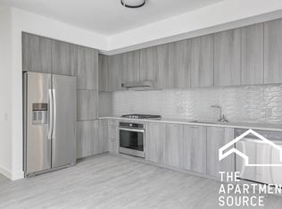 834 W Monroe St #4, Chicago, IL 60607