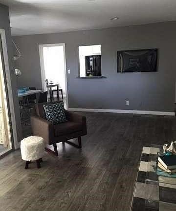 3rd image of 1339 N Columbus Ave Unit 222