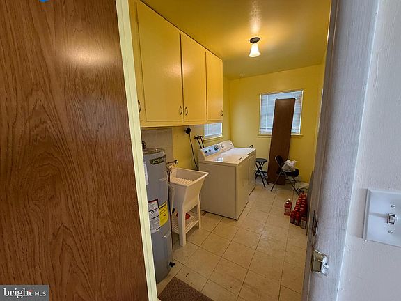 5th image of 5 Monmouth Ln