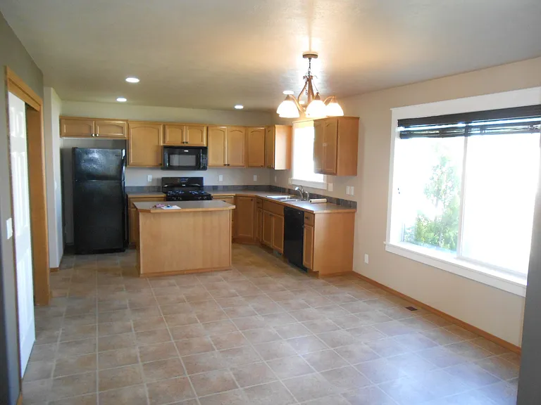 7504 N Calamonte Ln — Photo 5