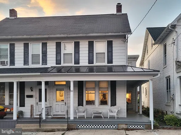 20 N 6th St, Denver, PA 17517