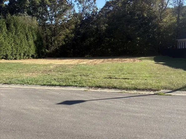 6 Levisa Dr, Louisa, KY 41230