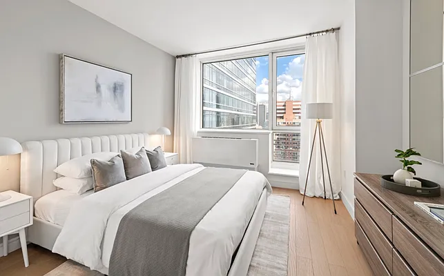 Sold by Corcoran | media 32