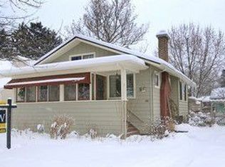 607 Illinois St, Geneva, IL 60134