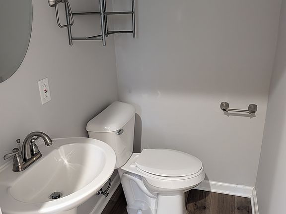 5th image of 2238 N Kenwood Ave #2238