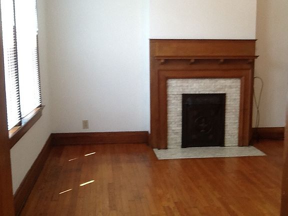 5th image of 1914 Waverly Ave