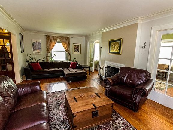 4th image of 3091 Washington Blvd