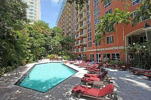 3rd image of 2951 S Bayshore Dr #2