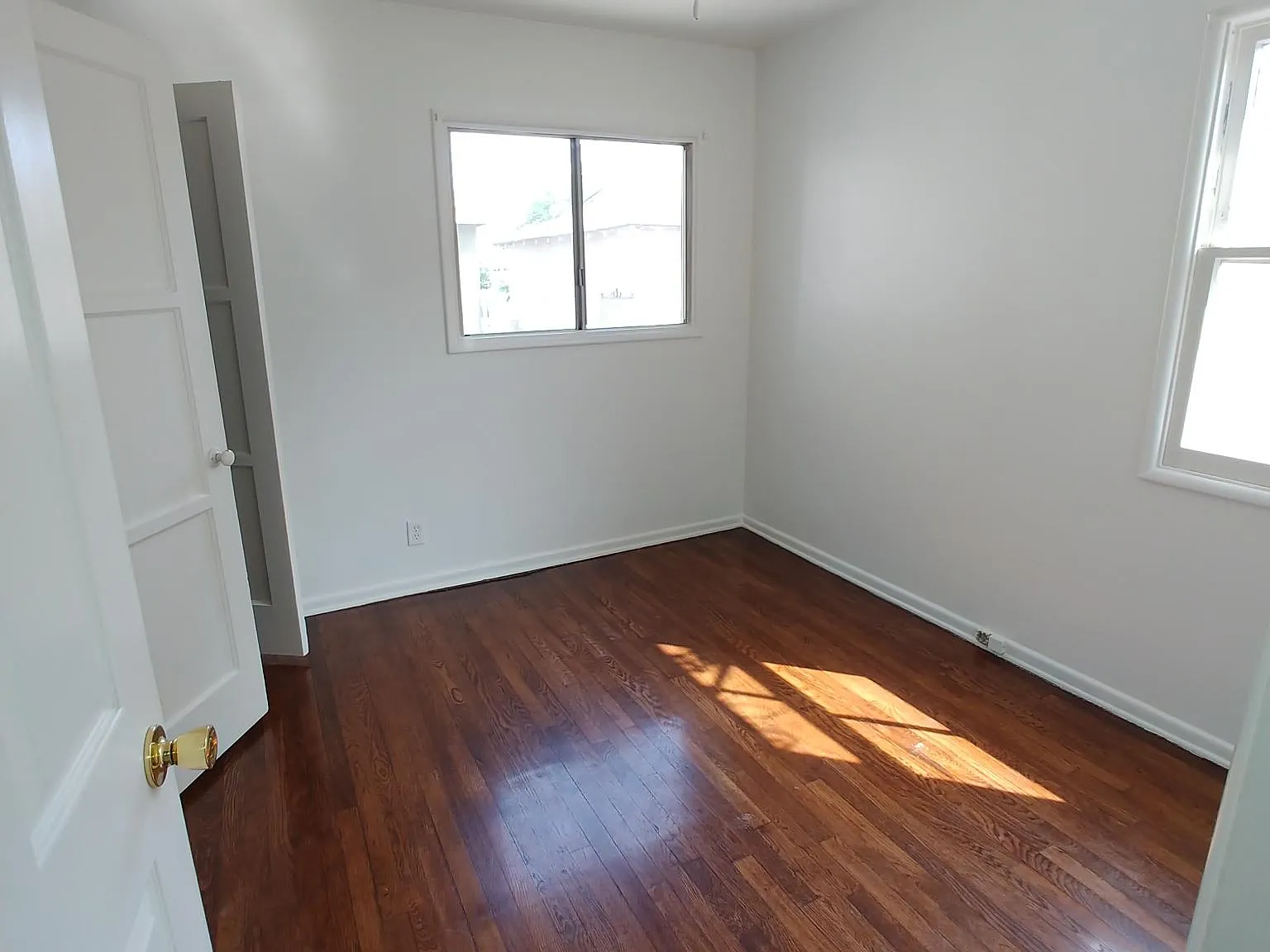 2 bed, 700 sqft, $2,500 — Photo 4