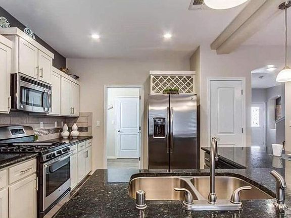 3rd image of 6517 Harapon St