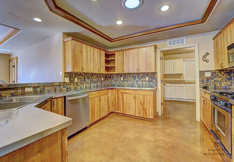 1304 Monument Ct — Photo 3