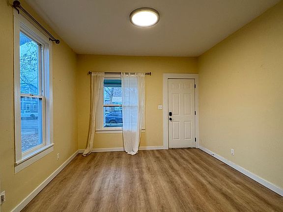 4th image of 707 E 7th Ave