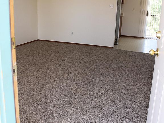 3rd image of 2125 S Espina St APT 4