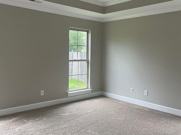 5th image of 162 Creekstone Trl
