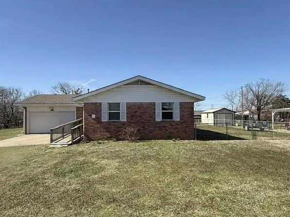 20885 S Vina Ave, Tahlequah, OK 74464
