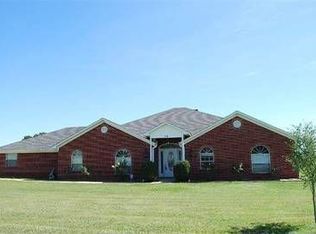 54 Deerfield Dr, New Boston, TX 75570