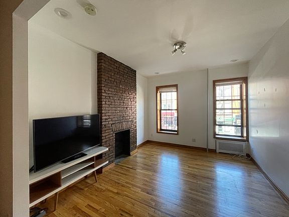 4th image of 417 7th Ave APT 2