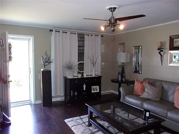 3rd image of 5309-11 Vermillion Blvd