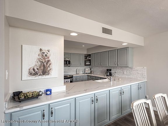 5th image of 147 Midiron Dr