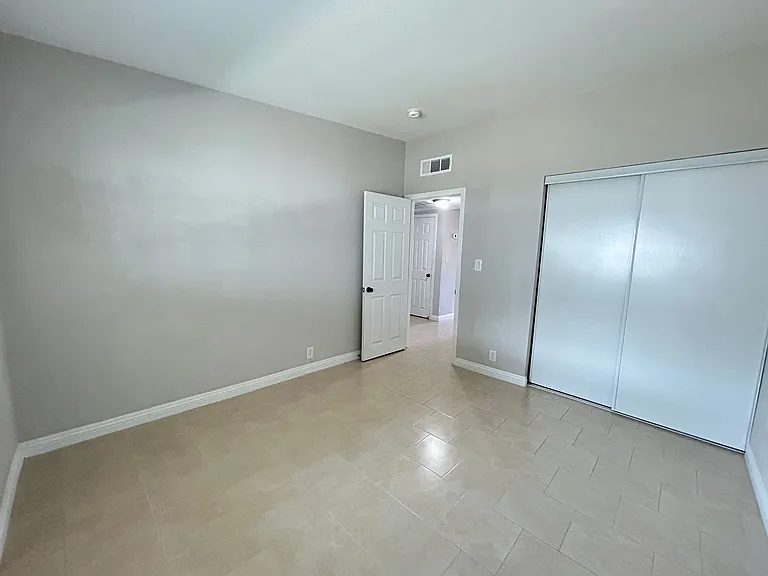 1309 Exley Ave — Photo 8