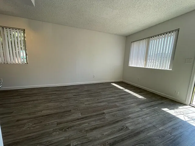 1029 S Wilson St — Photo 27