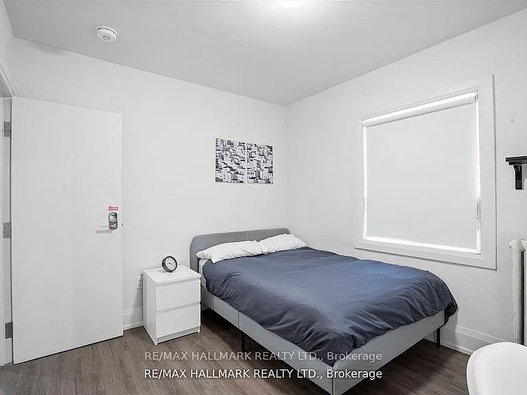595 Saint Clair Ave W #12 — Photo 23