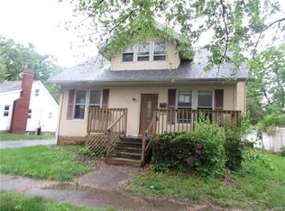 720 Maple St, Collinsville, IL 62234