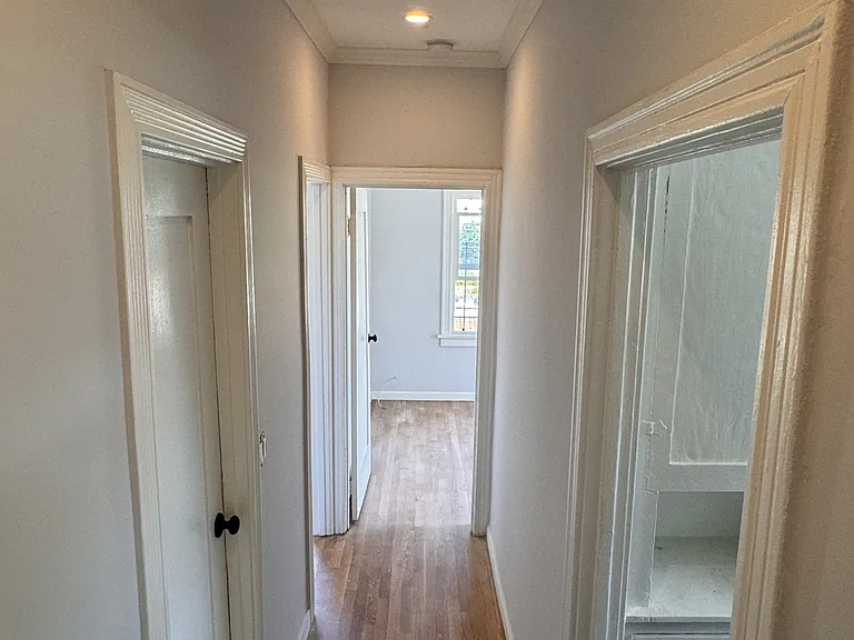 902 N Vendome St #902 — Photo 6