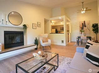 12303 Harbour Pointe Blvd UNIT AA 303, Mukilteo, WA 98275