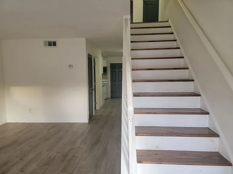 625 Coleman St — Photo 31