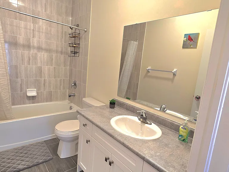 76 Conarty Cres — Photo 12