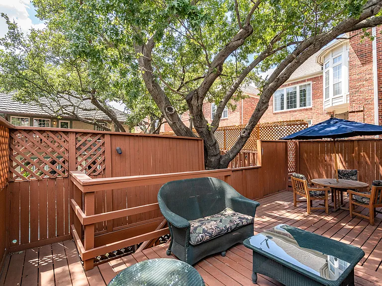 3900 Bowser Ave — Photo 53