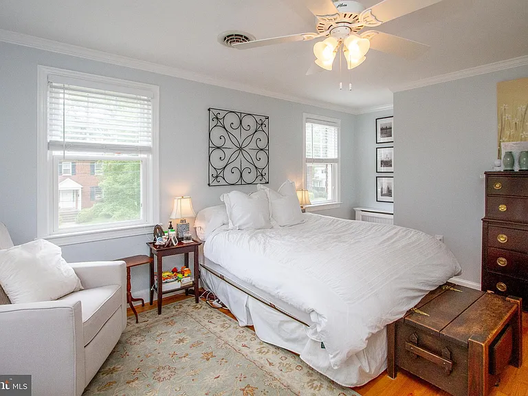 204 S Ivy St — Photo 11