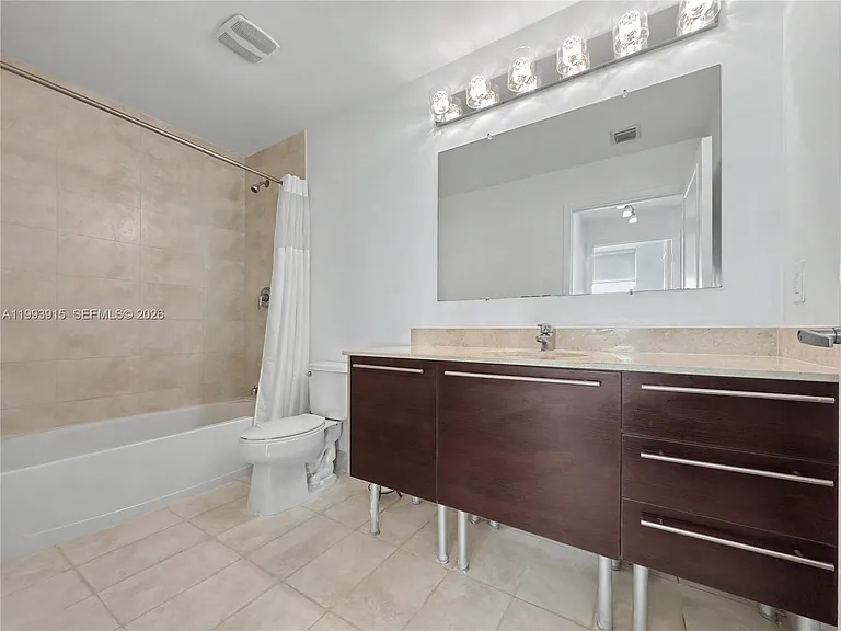 1900 N Bayshore Dr #3811 — Photo 10