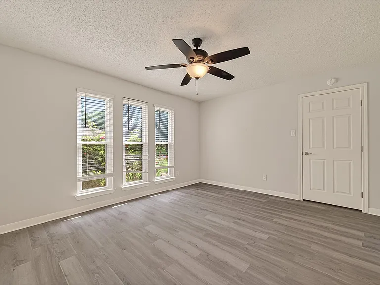 14507 Ravenhurst Ln — Photo 40