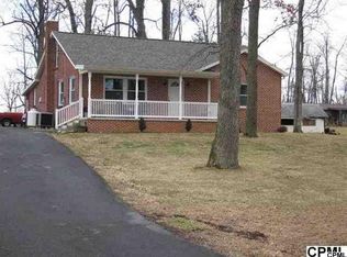 9 Mooredale Rd, Carlisle, PA 17015